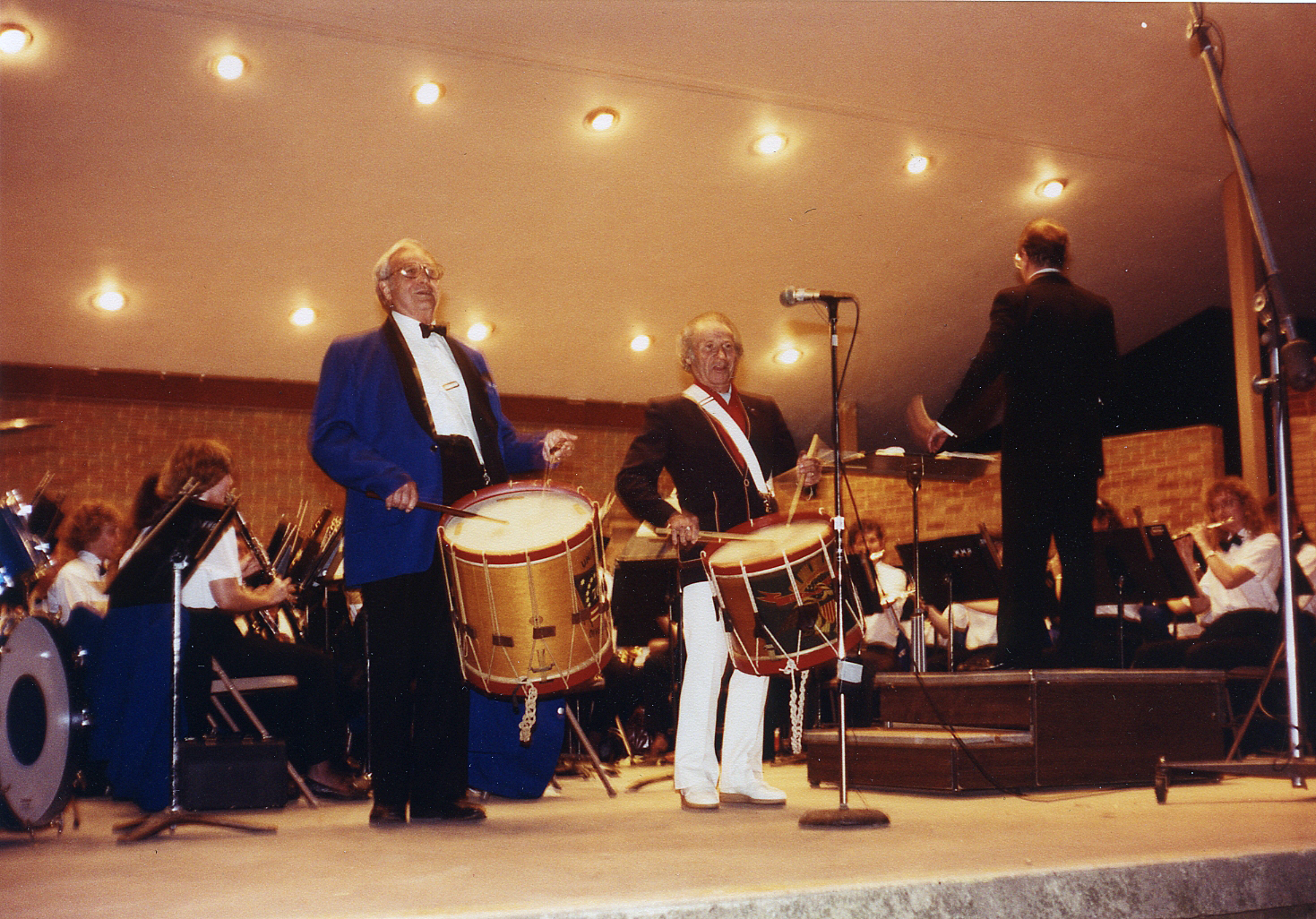  William Ludwig Jr. (L), Frederick Fennell (R) 