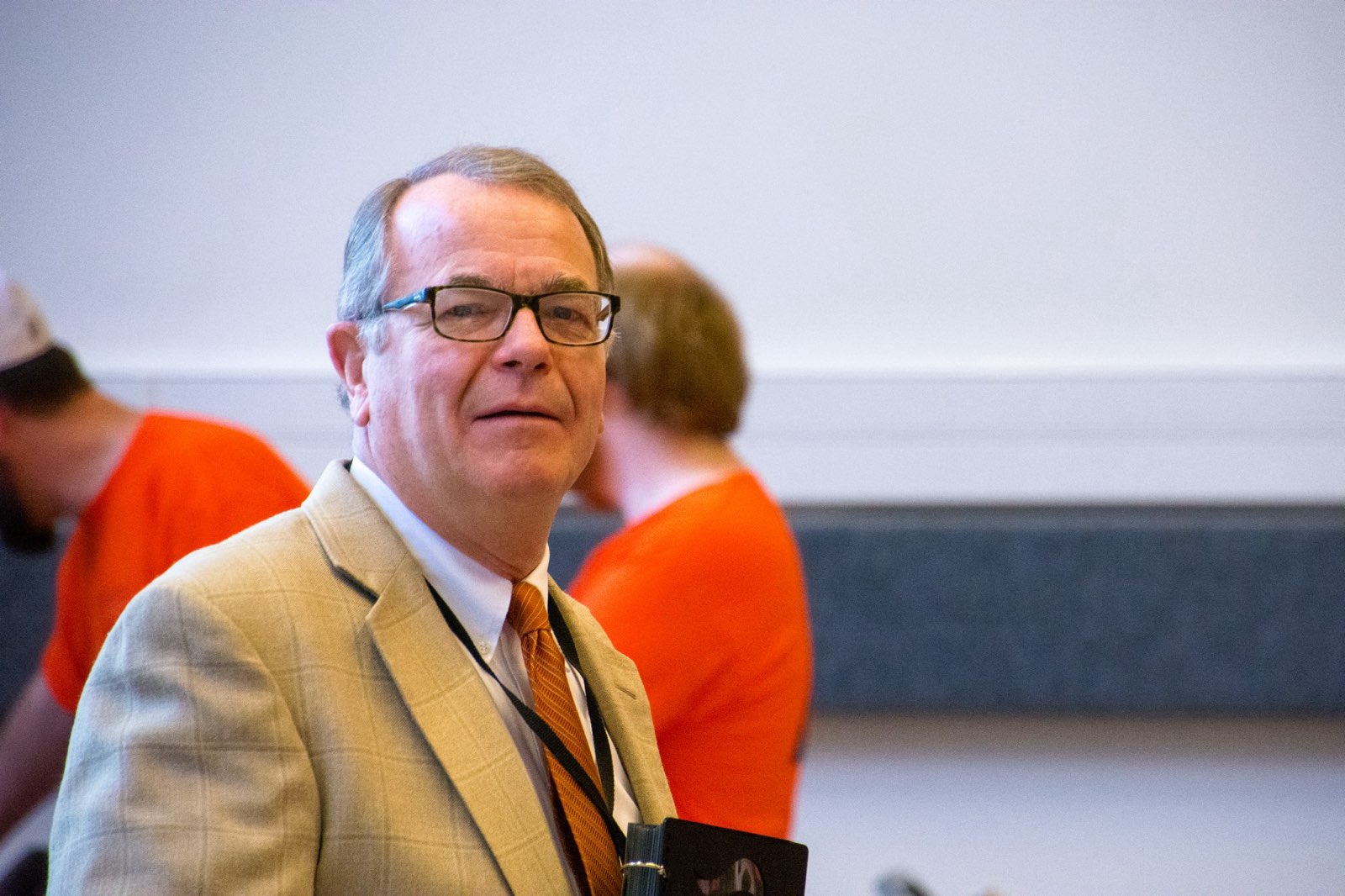  Dr. Moss at an Alumni FMB rehearsal (photo: Bill Hayward) 